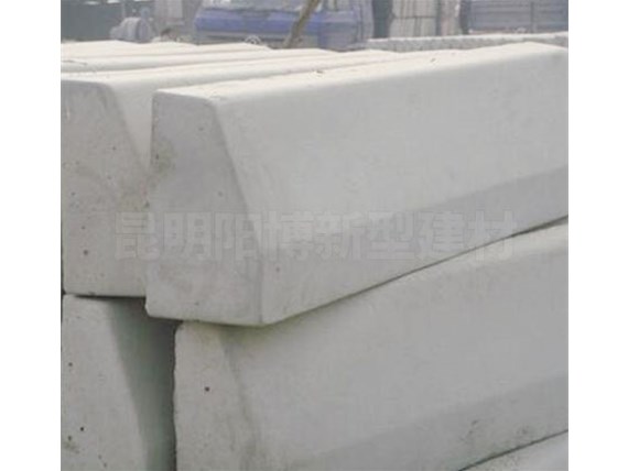 云南混凝土路沿石如何做好防水處理？ 