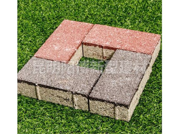 云南水泥透水磚如何進行養(yǎng)護維護？