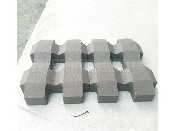 植草磚的養(yǎng)護(hù)要注意哪些事項(xiàng)？云南陽(yáng)博水泥分享